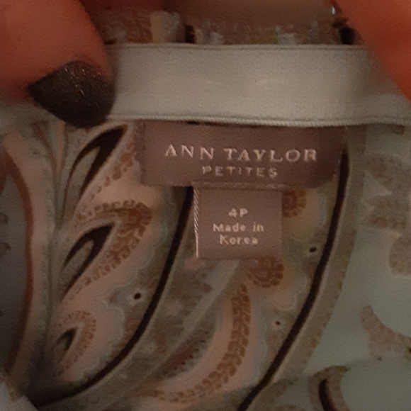 Ann Taylor blue and white floral halter dress - Picture 3 of 9